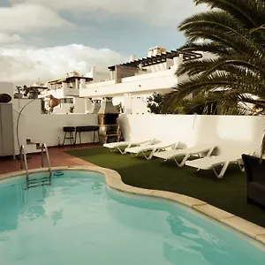 https://bedreamer-surf-house-villa-with-swimmingpool-bbq.hotelsfuerteventura.org